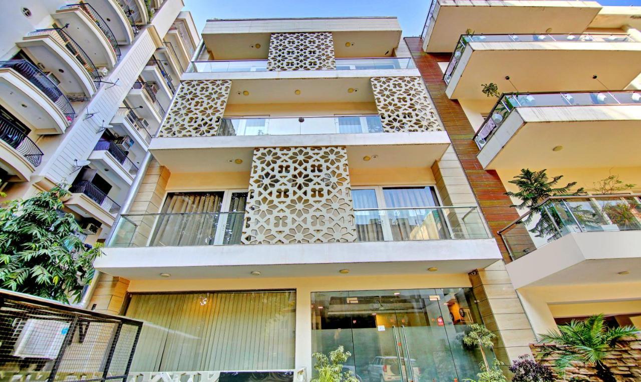 Treebo Sai Village Gold Souk - Sec 43 Gurgaon Extérieur photo