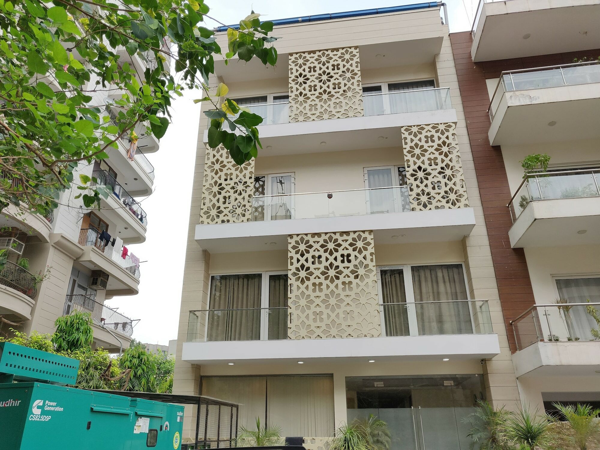 Treebo Sai Village Gold Souk - Sec 43 Gurgaon Extérieur photo